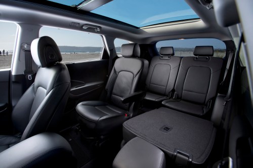 2013 Hyundai Santa Fe long wheelbase interior