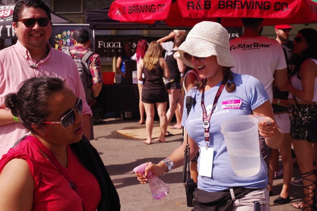 VCBW 2016 water volunteer