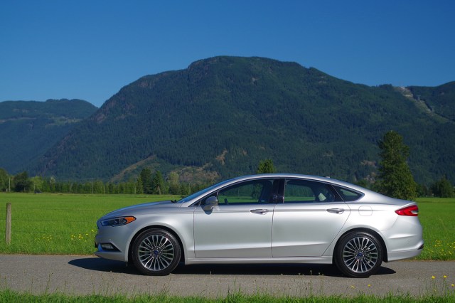 2017 Ford Fusion side