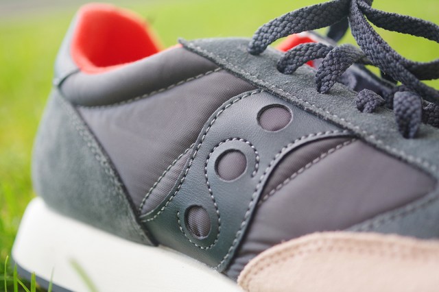 Saucony Jazz Original Tan/Charcoal logo