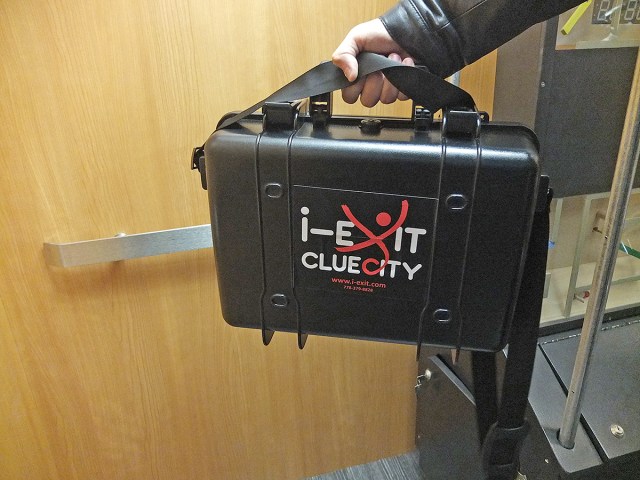 i-exit cluecity operation mindfall briefcase