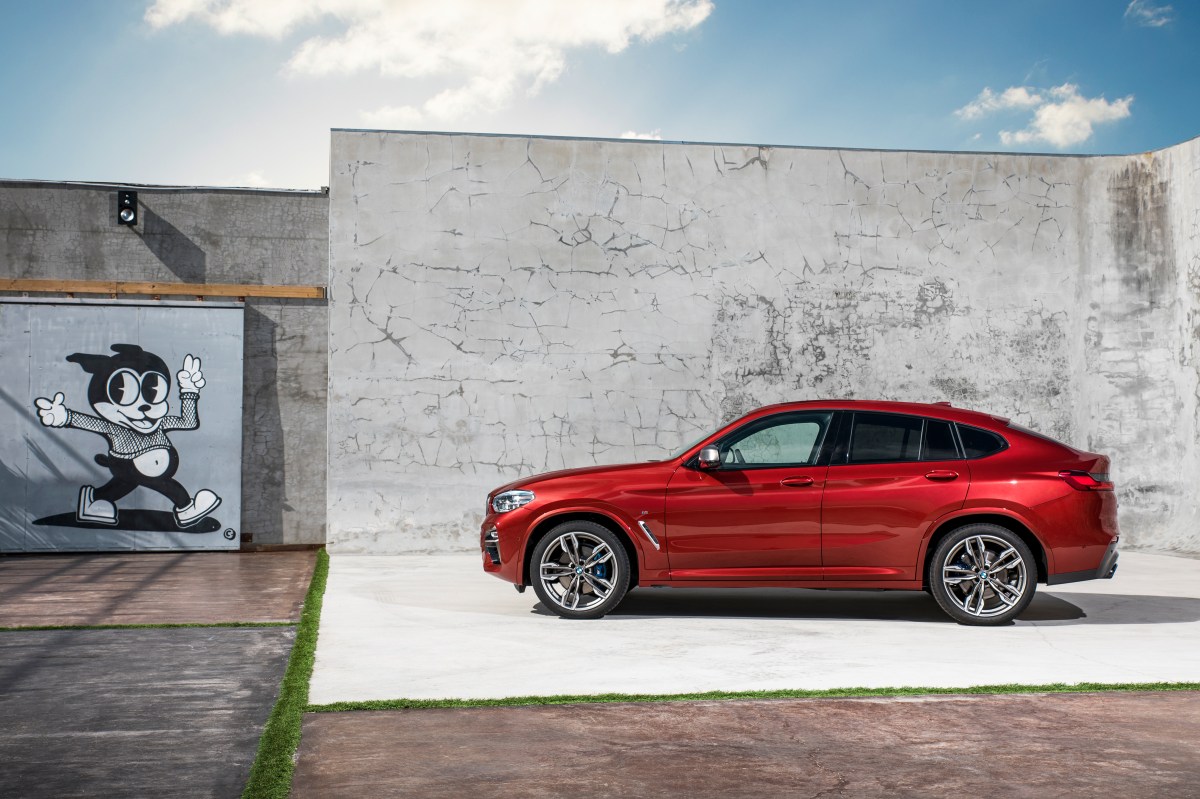 2019 bmw x4 m40i side
