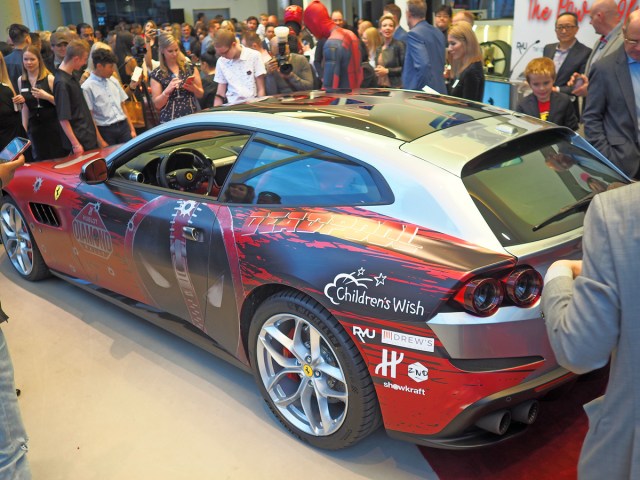 deadpool ferrari gtc4lusso t