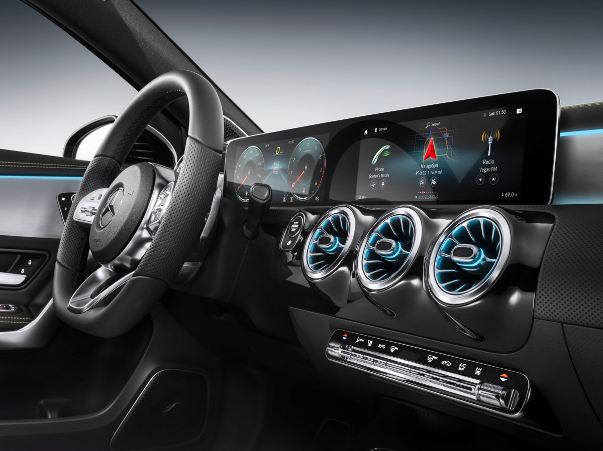 2019 mercedes-benz a 250 interior