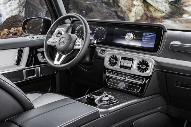 mercedes-benz g 550 interior