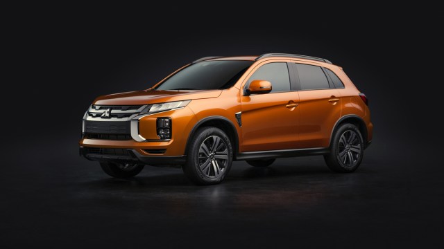 2020 Outlander Sport Front View
