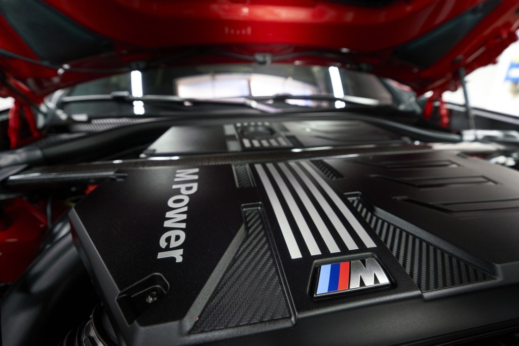 2021 bmw x4 m competition engine