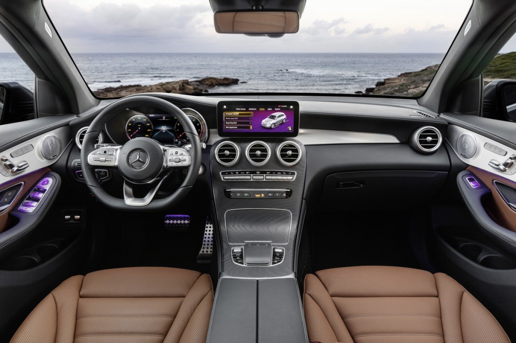 2021 mercedes-benz glc 300 4matic interior