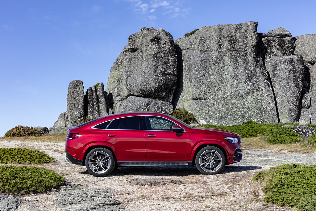 2022 Mercedes-Benz GLE 450 4MATIC Coupe side