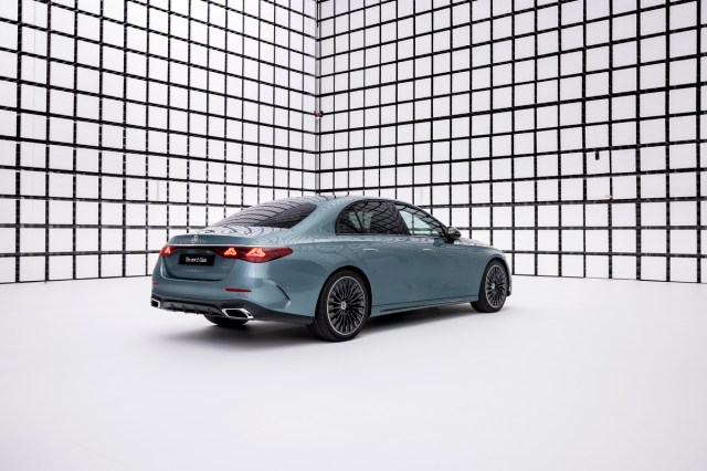 2024 Mercedes-Benz E-450 rear quarter