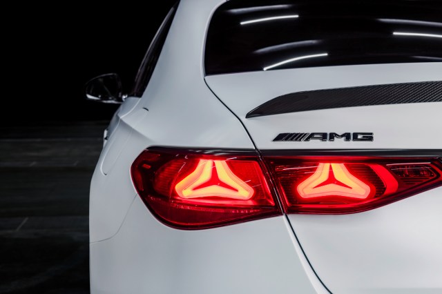 2025 Mercedes-AMG E 53 Hybrid 4MATIC+ taillights