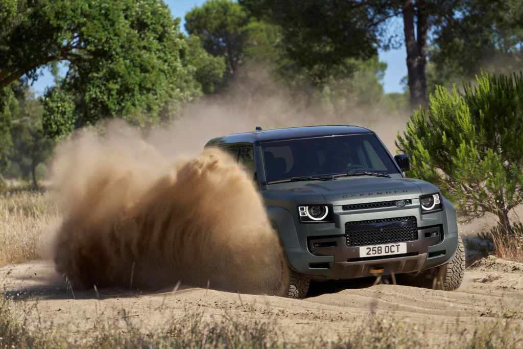 2025 land rover defender 110 octa off-roading